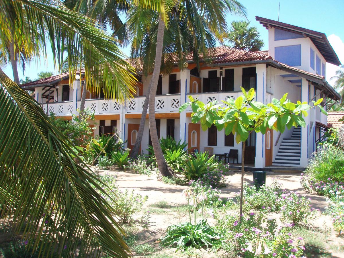 Stardust Beach Hotel Аругам Экстерьер фото